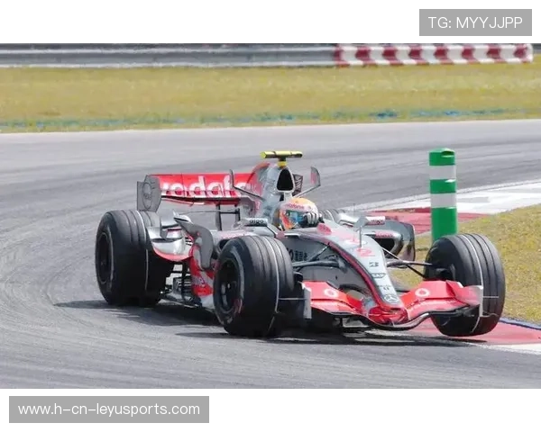 F1车队尝试不同轮胎方案，长距离表现明显提升